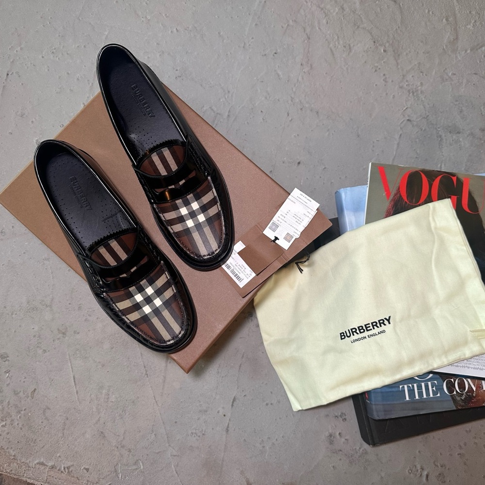 Burberry Shane Men's Black/Beige Checkered Leather Penny Loafers Size 40 or 7 Us - Picture 3 of 10